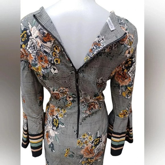 Rinascimento EUC Midi Floral Bell Sleeved Dress Size XL - Picture 6 of 12